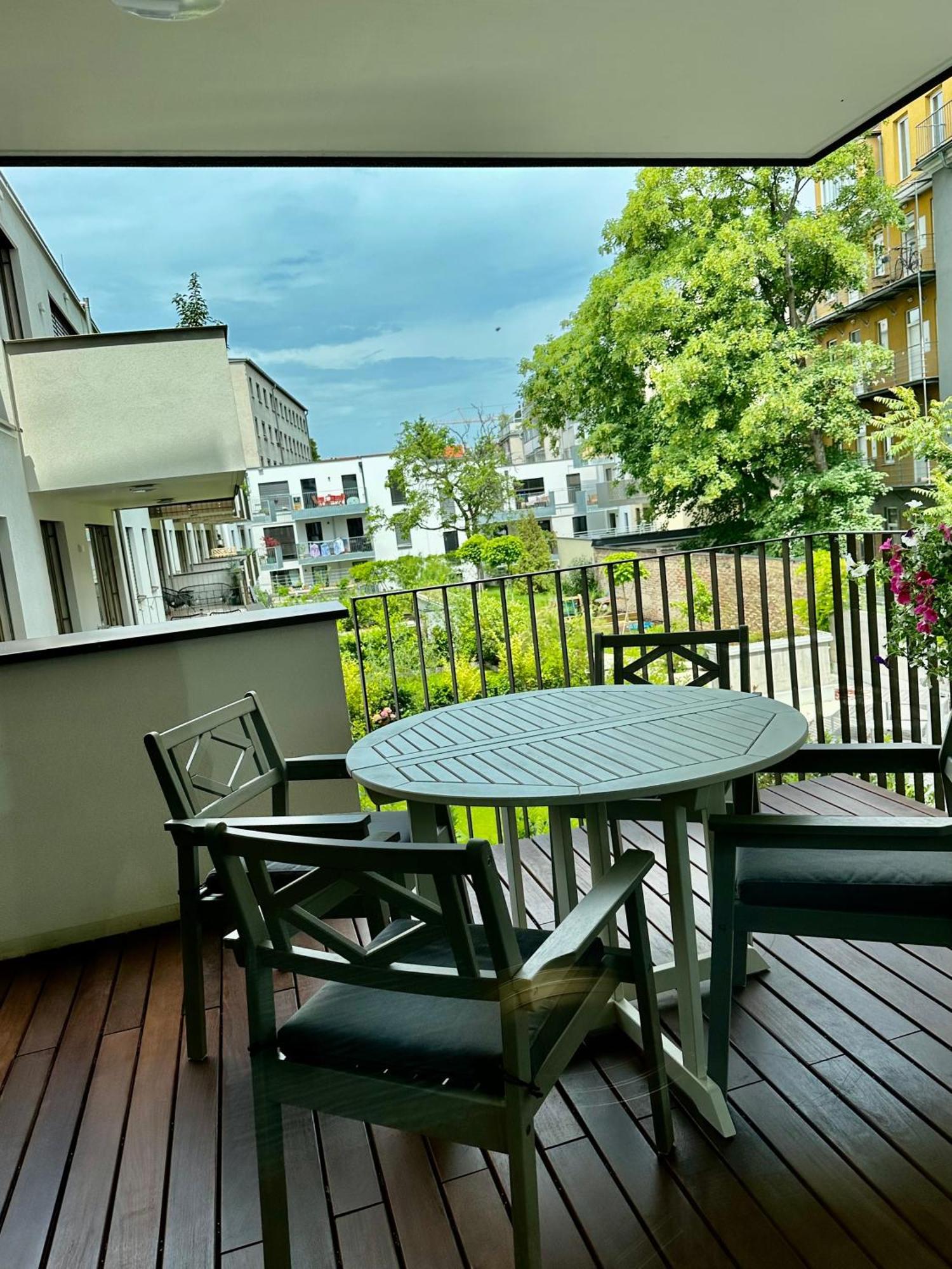 Vienna Sunny Side Up Apartments 外观 照片